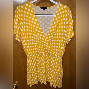 Lane Bryant yellow and white polka dot knit faux-wrap blouse Size 14/16